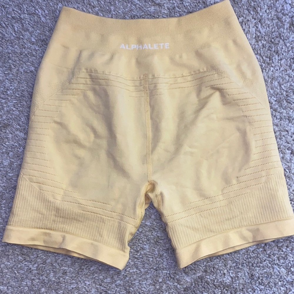 Alphalete ozone seamless shorts